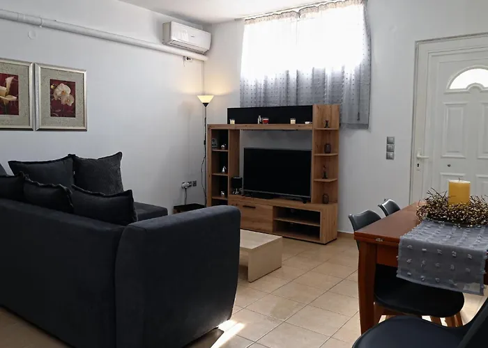 Oasis Lower Ground Floor Apartment